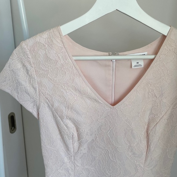 Club Monaco Blush Lace Darcia Dress - Picture 3 of 6